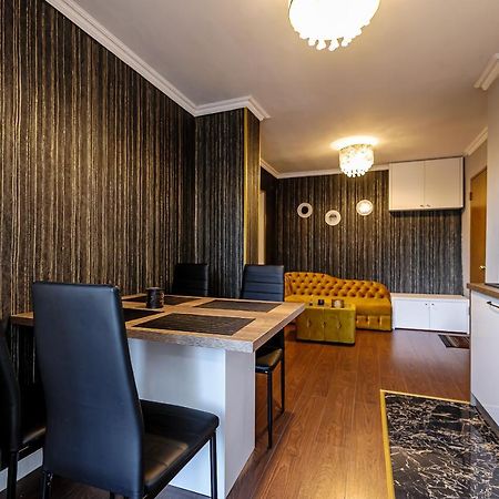 Feeling Home Apartment 阿拉德 外观 照片